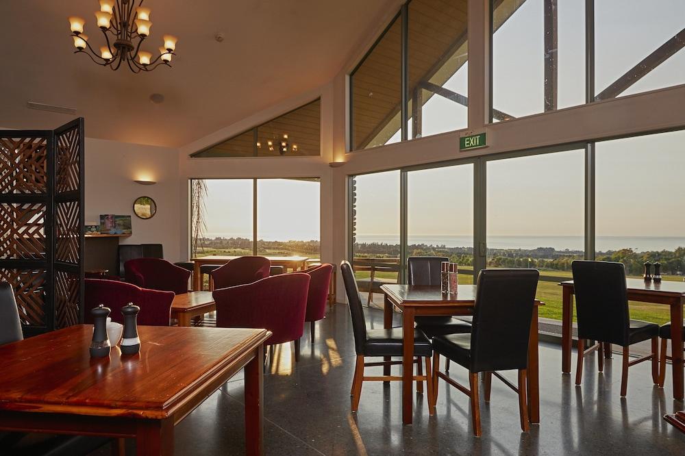 Koura Bay Golf Resort Кайкура Екстериор снимка
