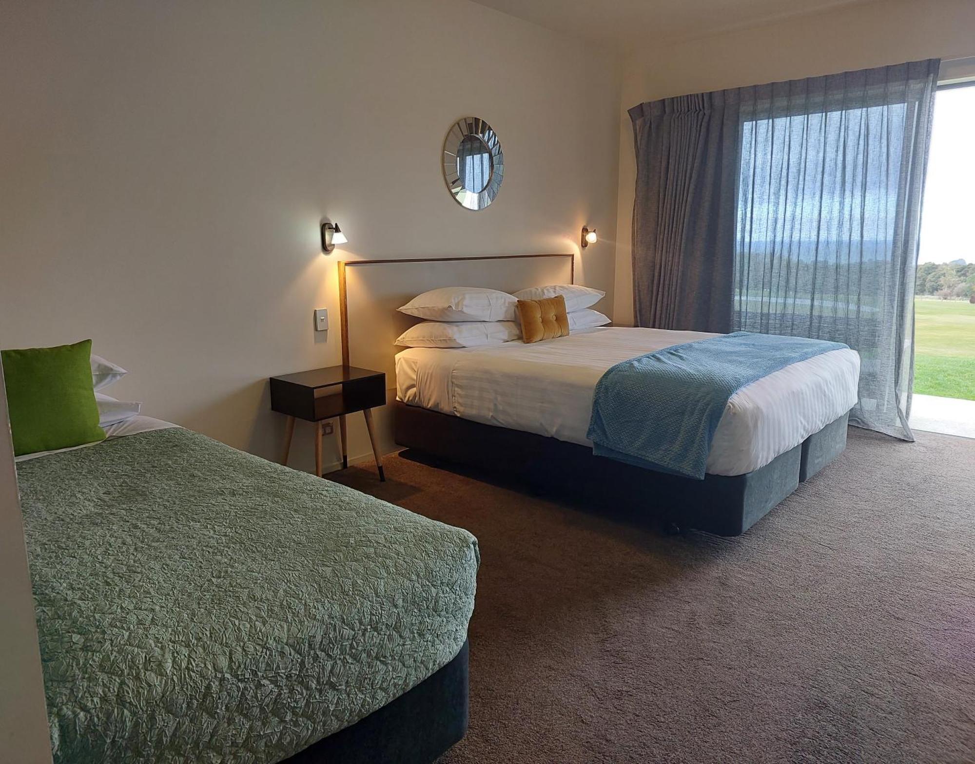 Koura Bay Golf Resort Кайкура Екстериор снимка