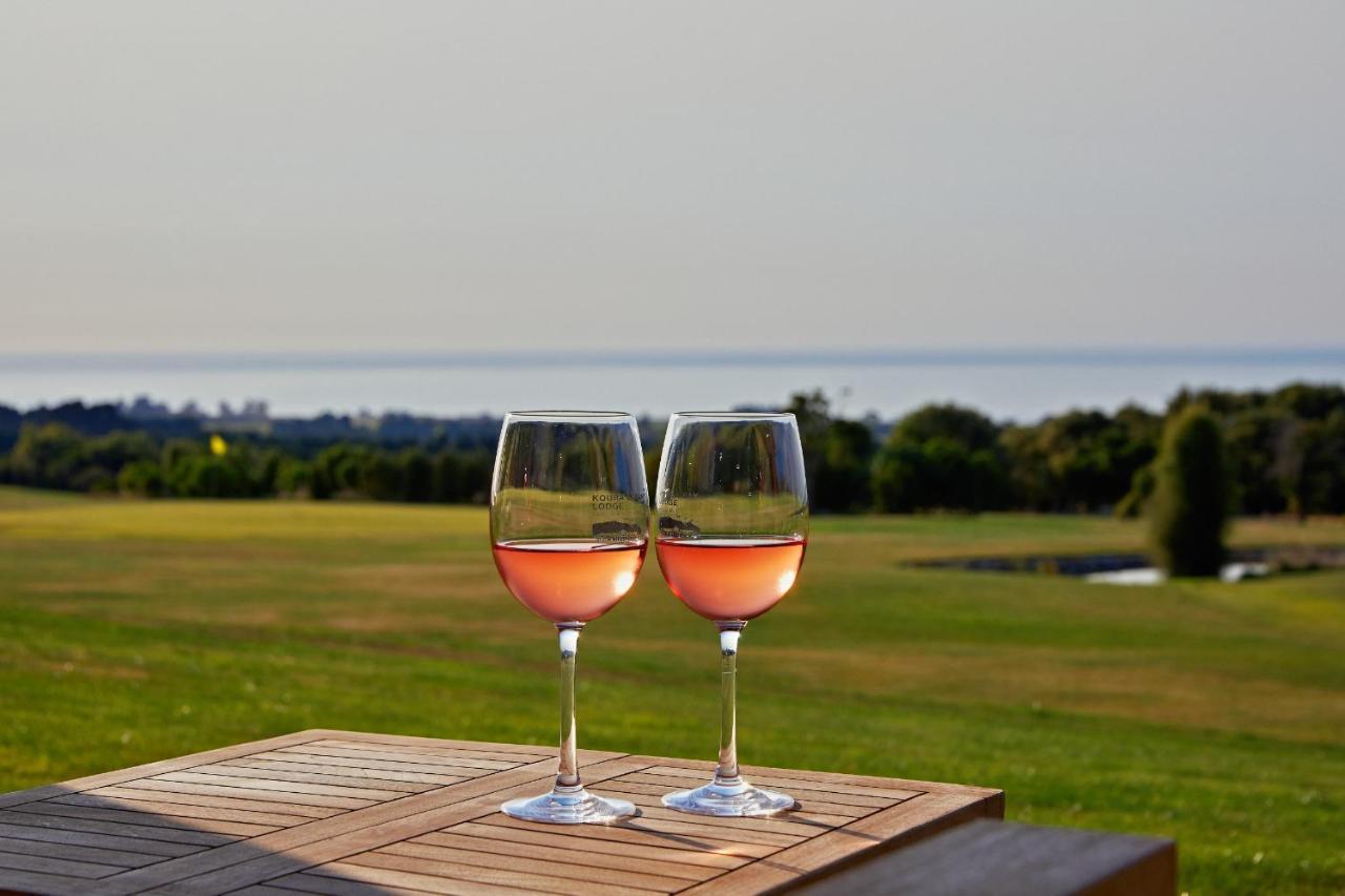Koura Bay Golf Resort Кайкура Екстериор снимка